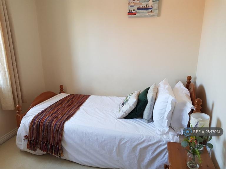 Room Daymond Street in Peterborough