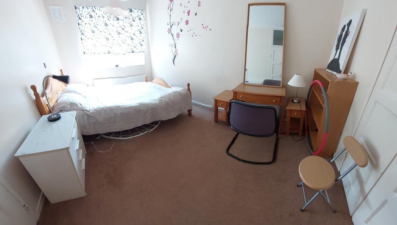 Room St Anns Road in Greater London