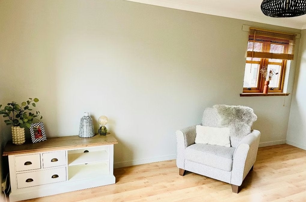 Flat Easter Hermitage in City of Edinburgh