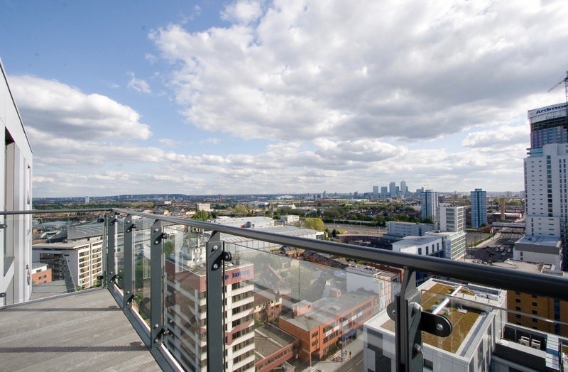 Room Jupp Road West in Greater London