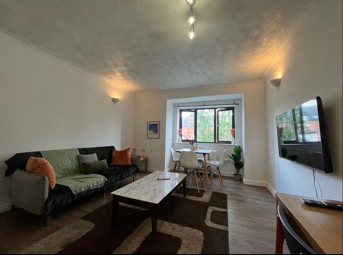 Flat Egerton Road in Manchester