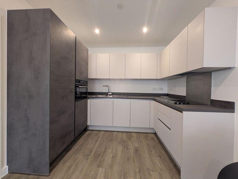 Flat Osborne Road in Greater London