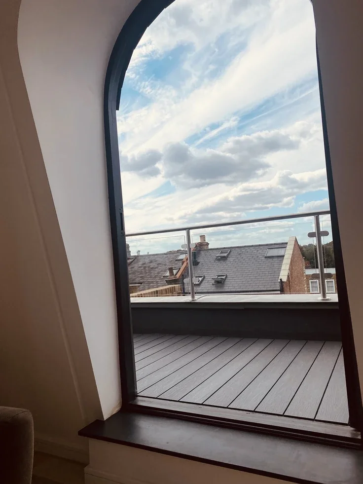 Flat Kingsland Road in Greater London