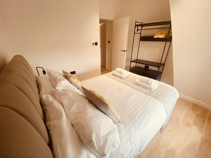Flat Kingsland Road in Greater London