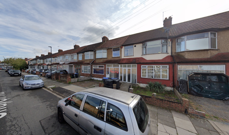 Flat Church Road in Greater London