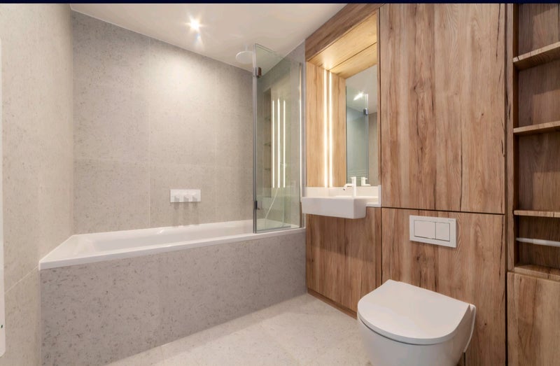 Flat Raven Row in Greater London