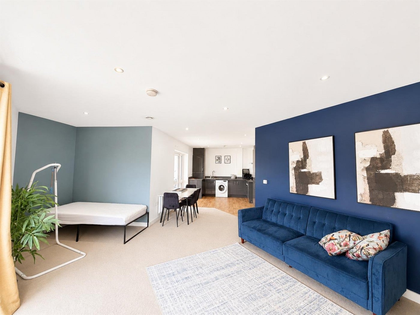 Flat Brabazon Road in Greater London