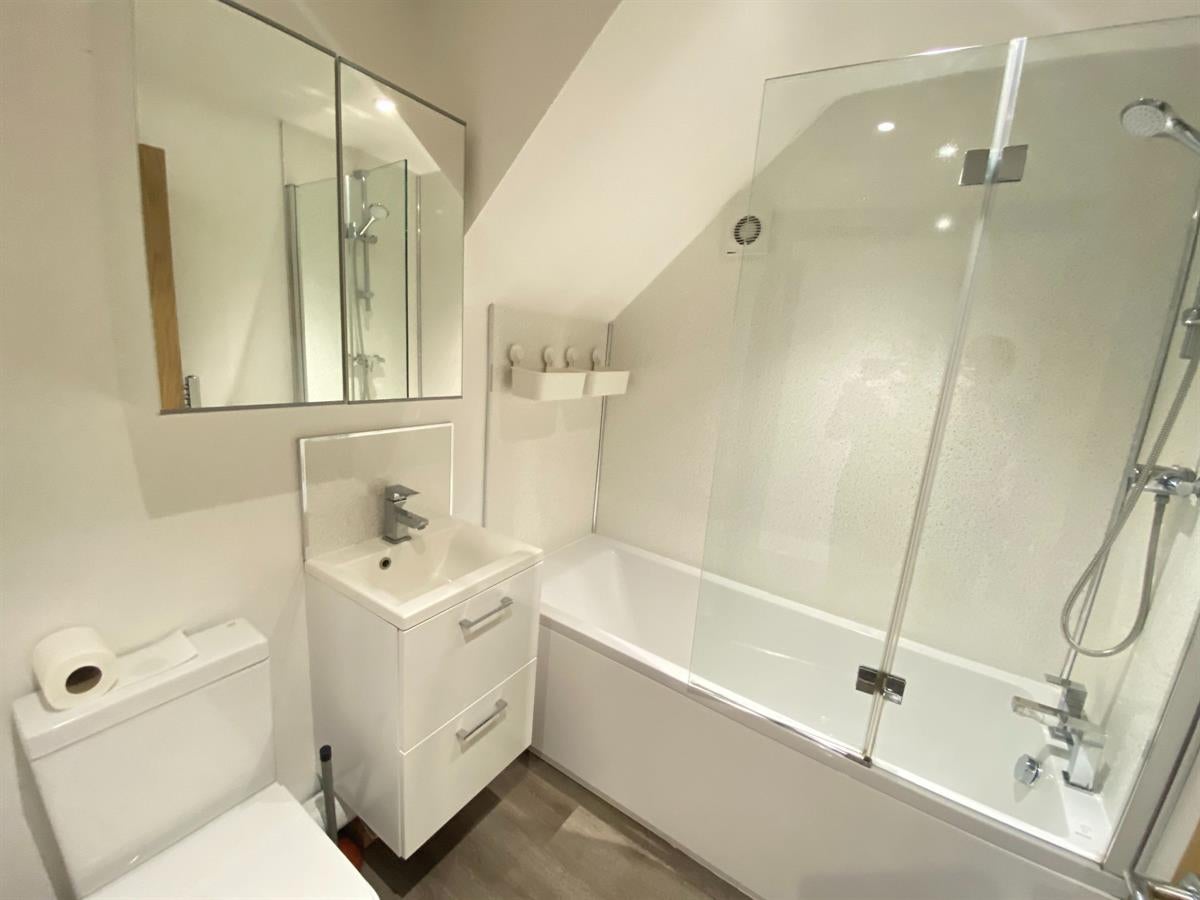 Flat Stratford Road in Rushcliffe