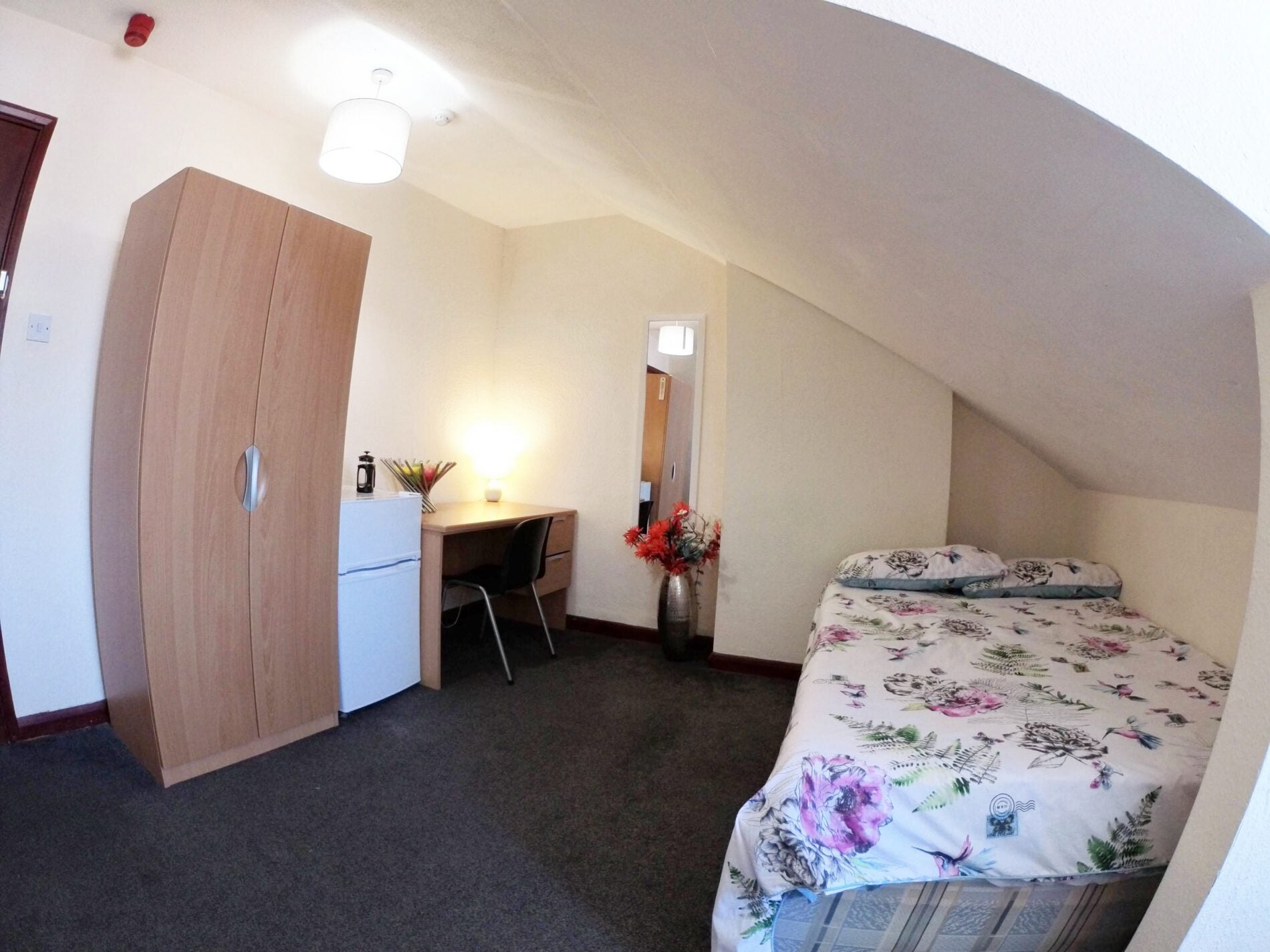 Room Portland Street in Lincoln