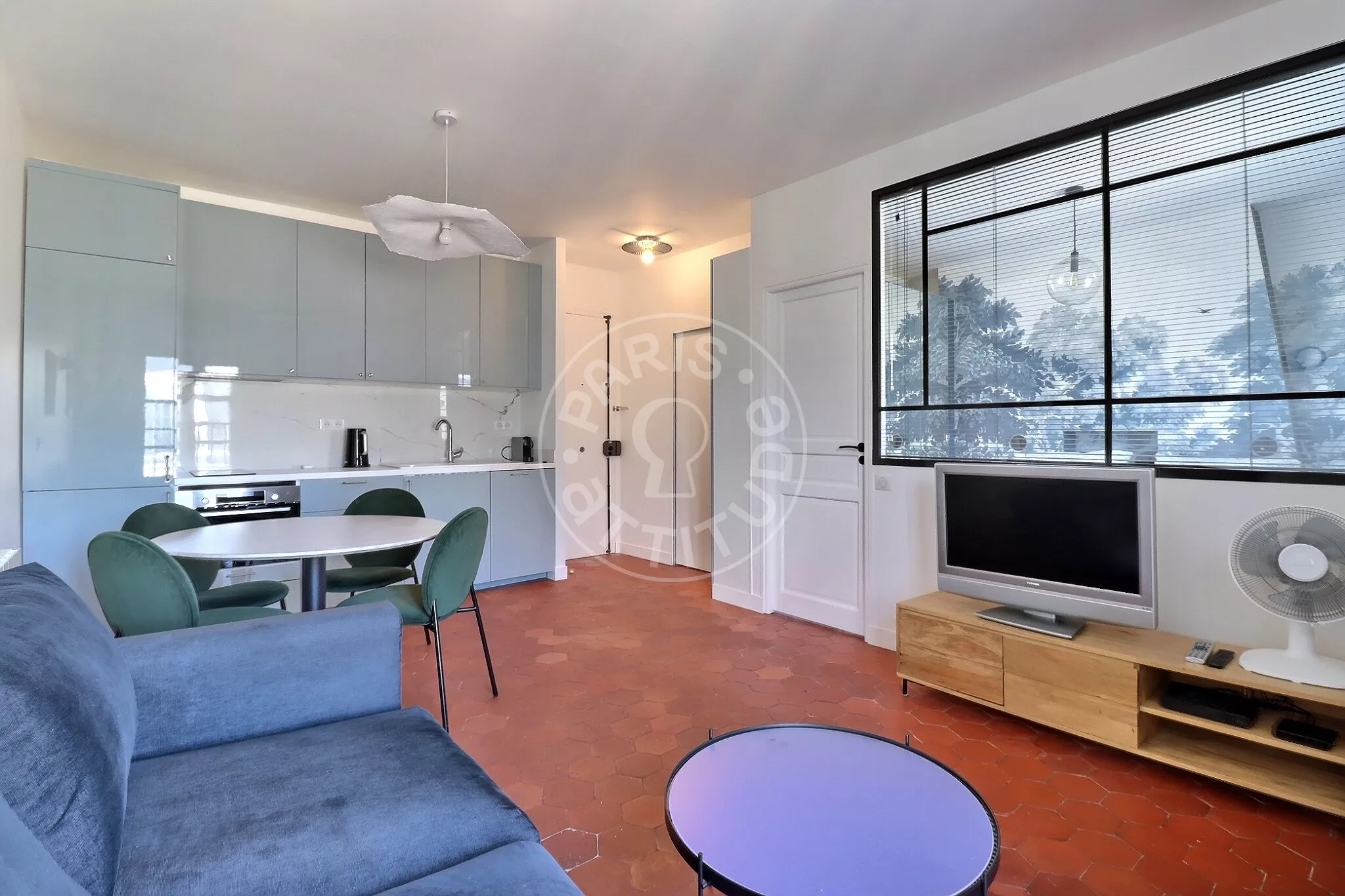 Flat Rue de Phalsbourg in Paris