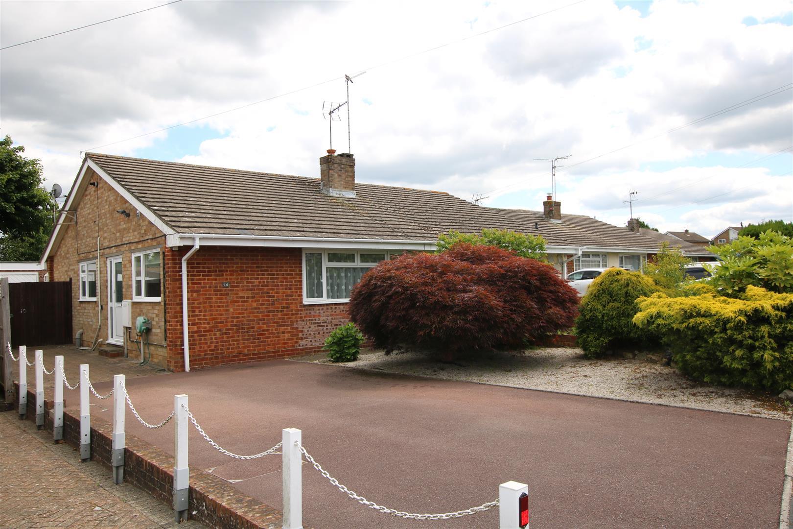 House Greenfields Way in Horsham