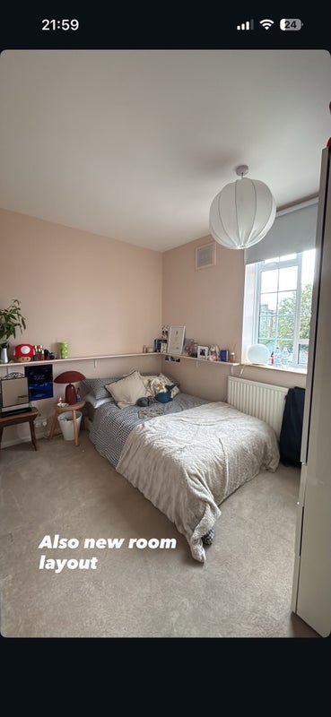 Flat Frithville Gardens in Greater London
