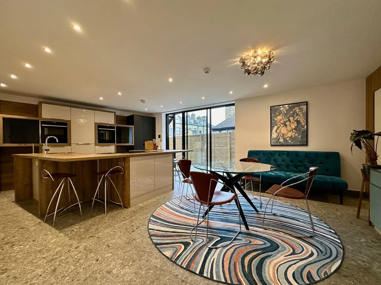 Flat Blackheath Hill in Greater London