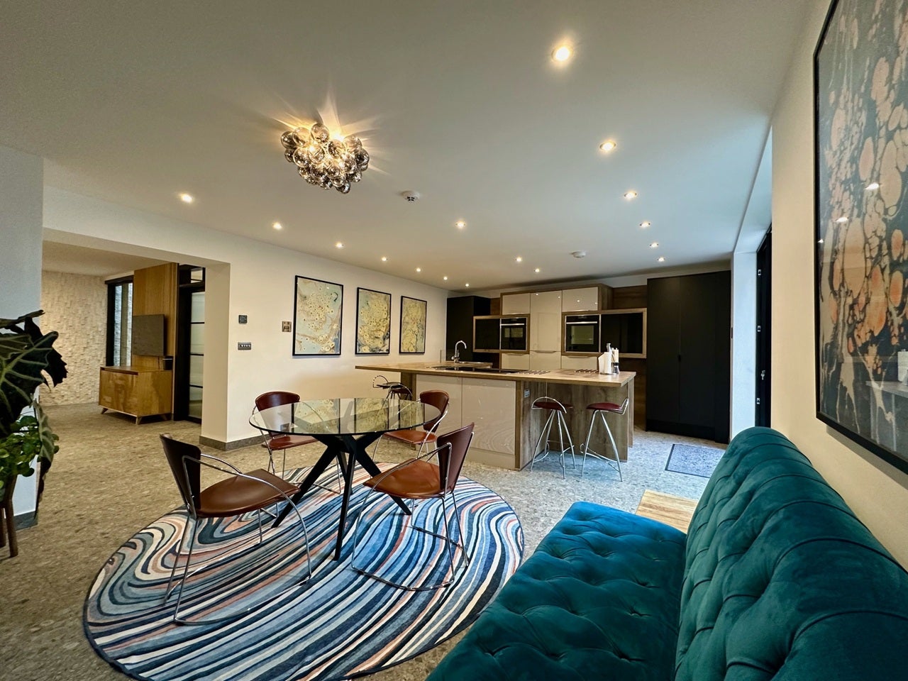 Flat Blackheath Hill in Greater London