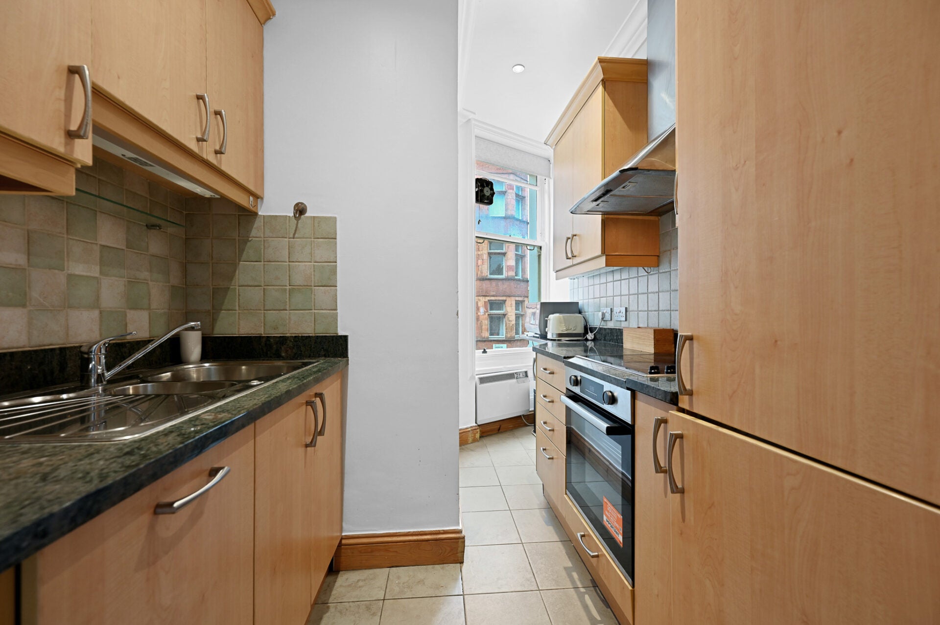 Flat Ridgmount Gardens in Greater London