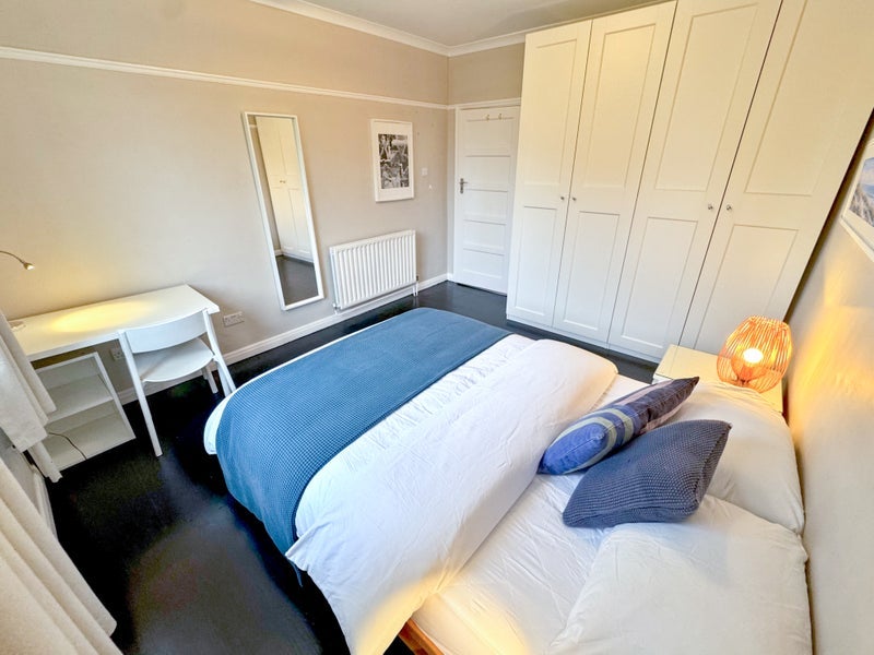 Flat Addiscombe Road in Greater London