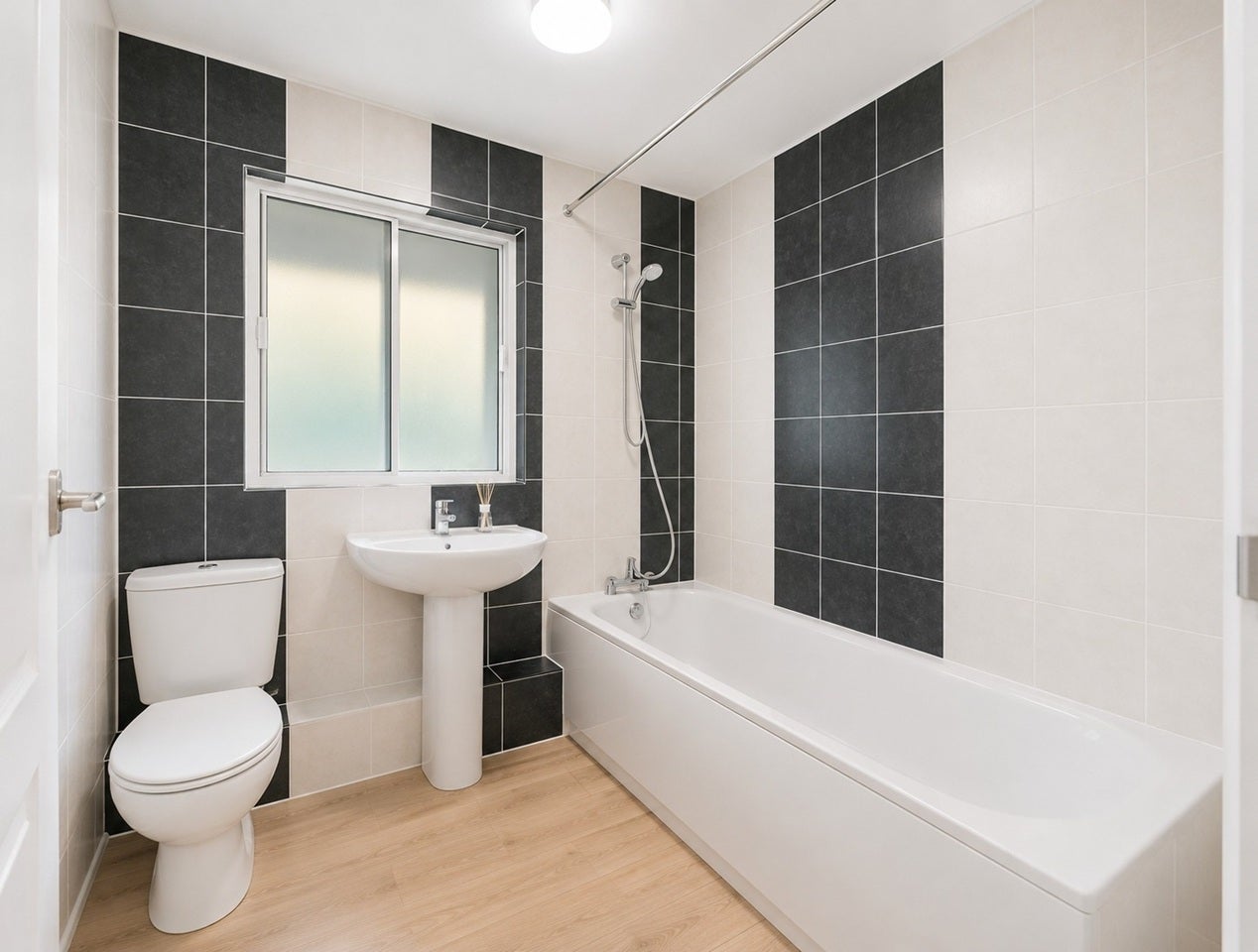 Flat Neville Close in Greater London