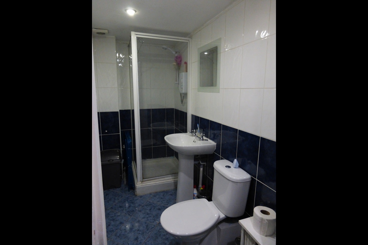 Room Norman Row in Leeds
