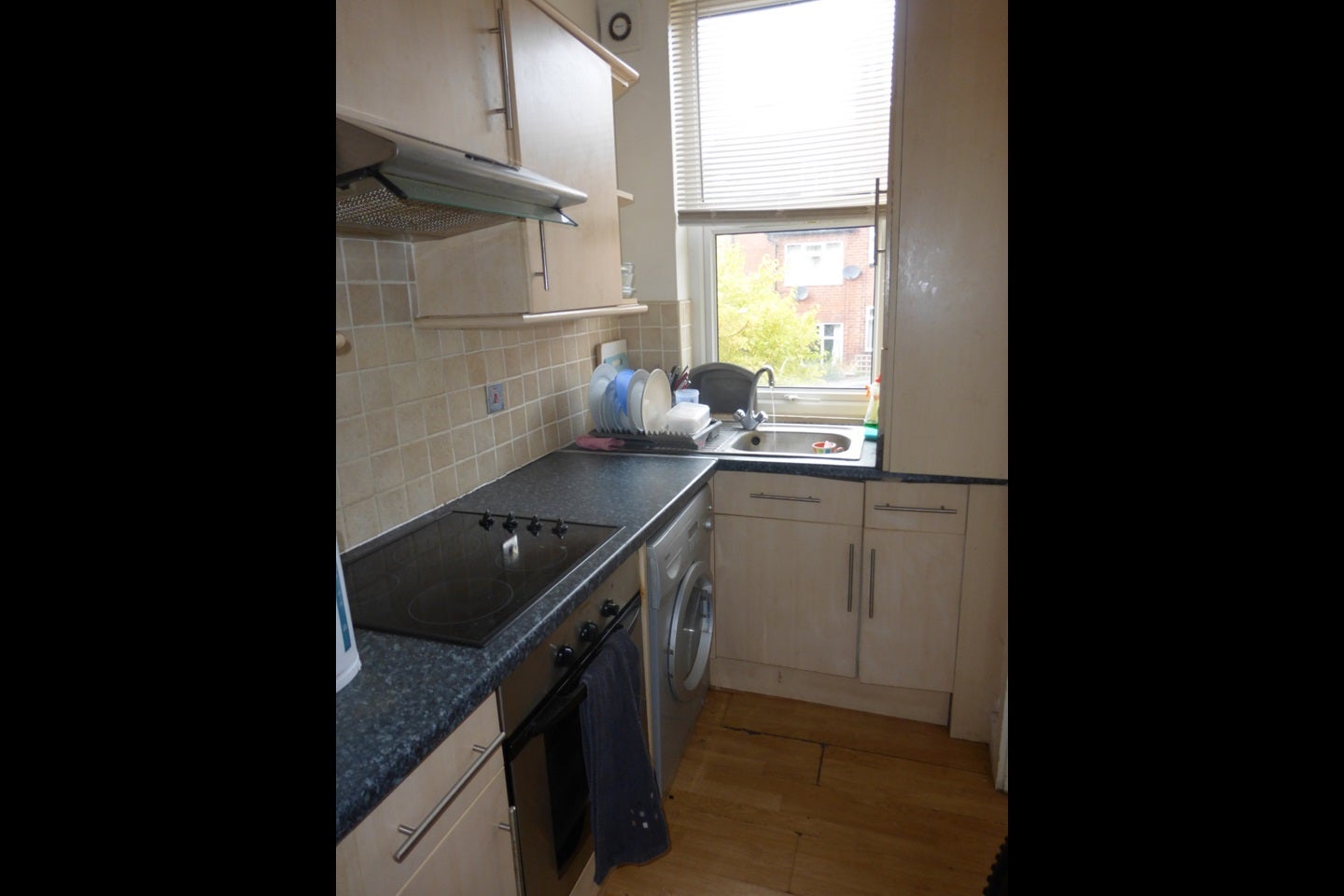 Room Norman Row in Leeds