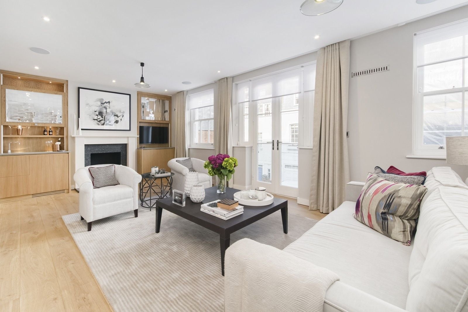 House Pavilion Road in Greater London
