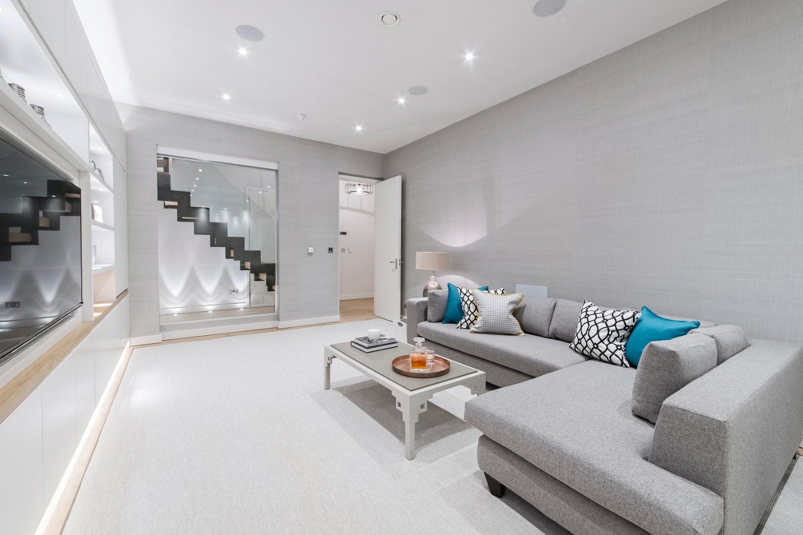 House Pavilion Road in Greater London