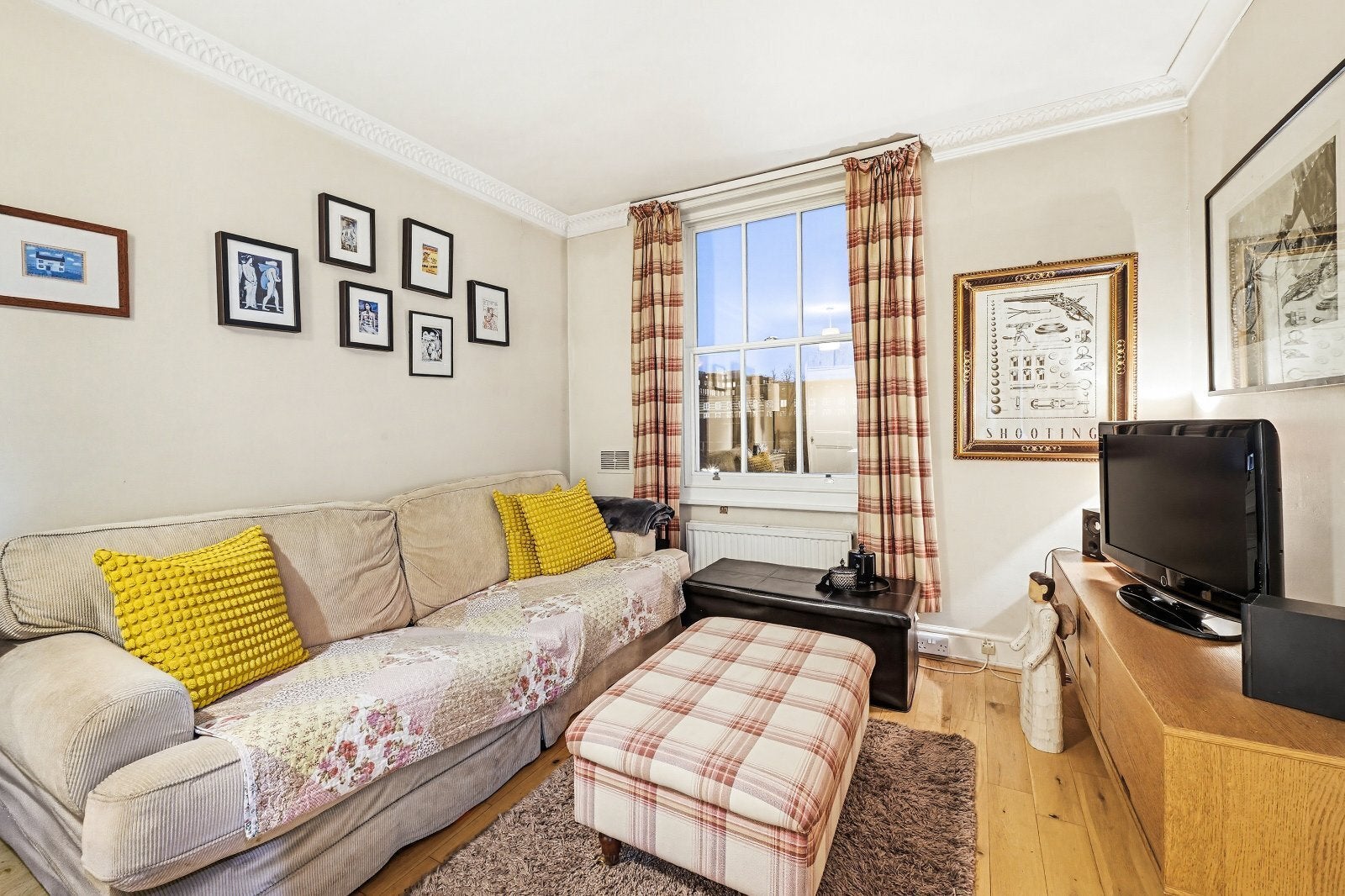 Flat Moreton Terrace Mews South in City of Westminster