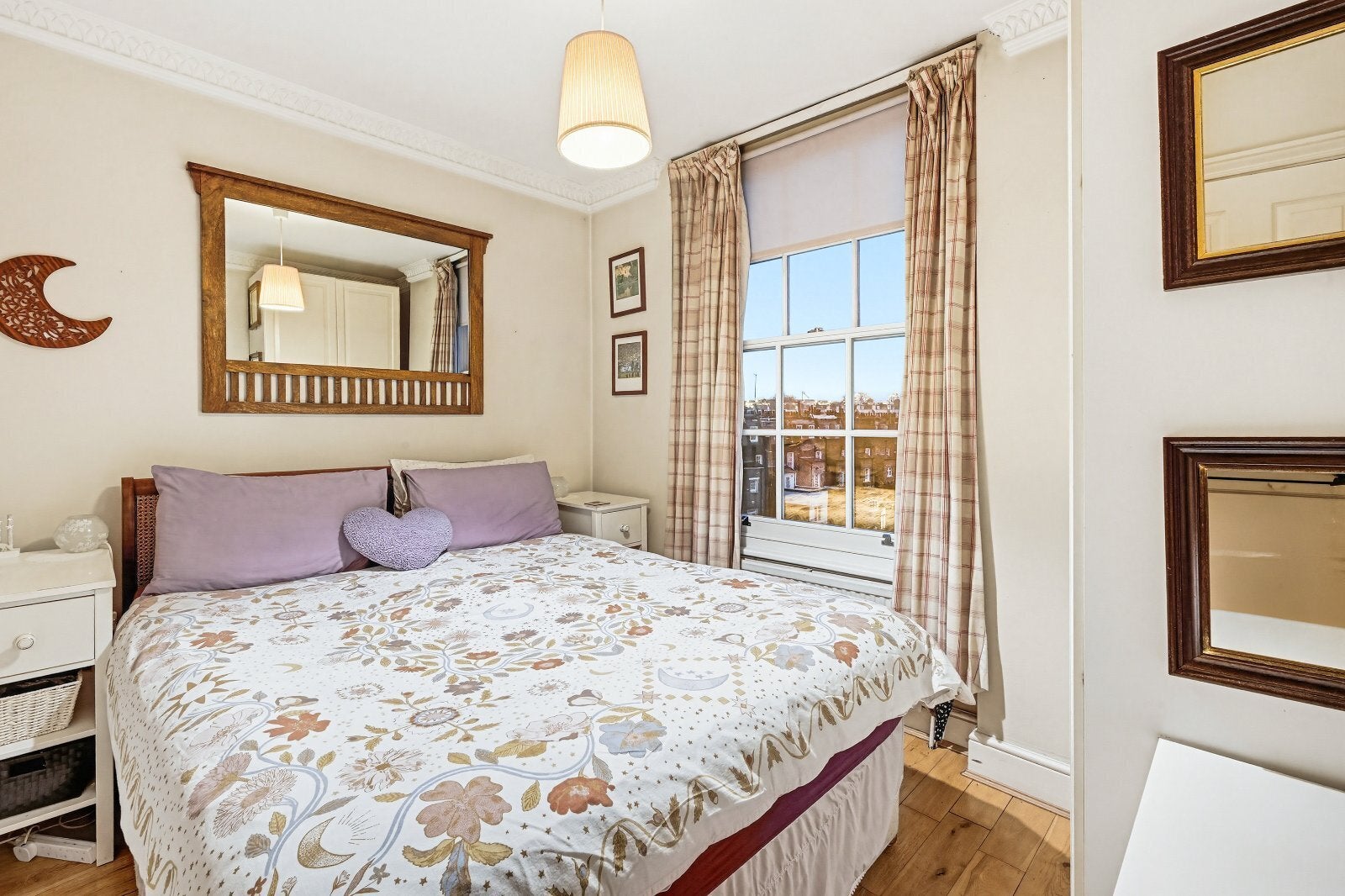 Flat Moreton Terrace Mews South in City of Westminster