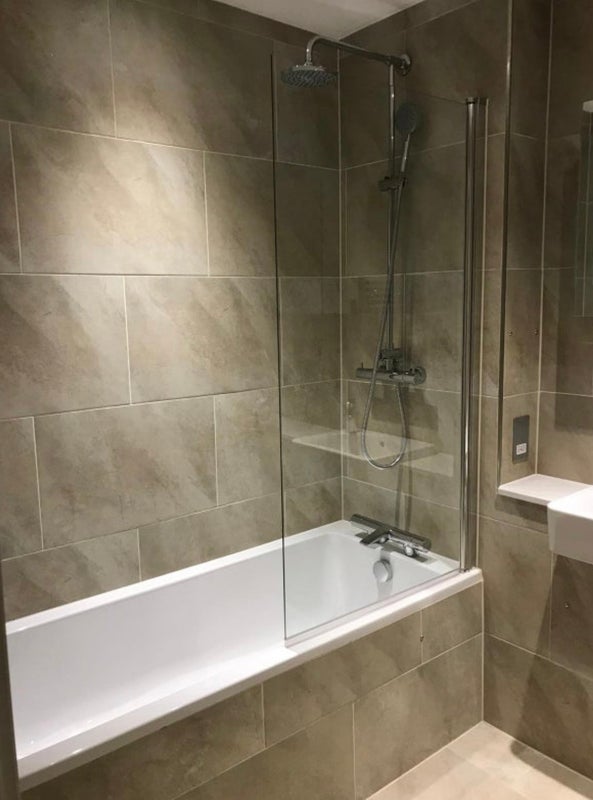 Flat Goldhawk Road in Greater London