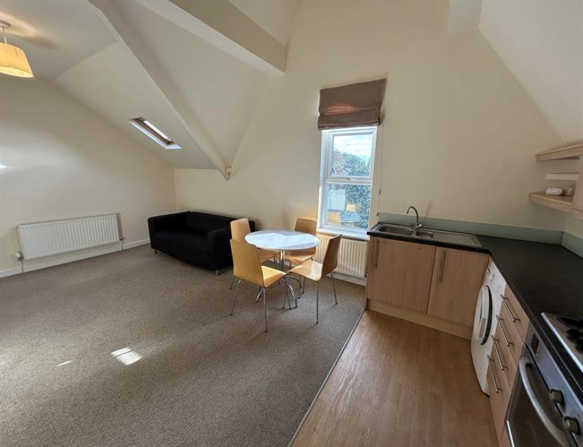 Flat Irlam Road in Trafford