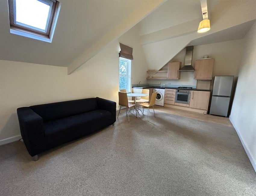 Flat Irlam Road in Trafford