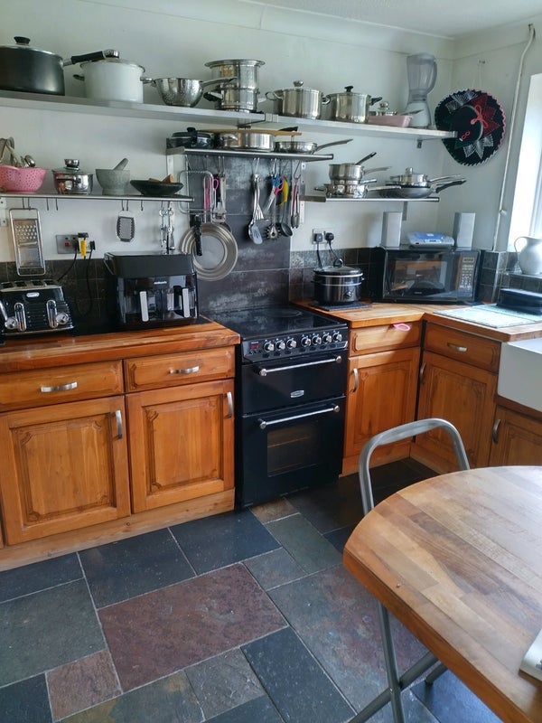 Room Lavant Close in Crawley