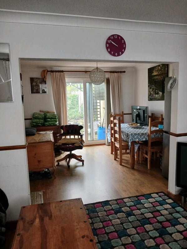 Room Lavant Close in Crawley