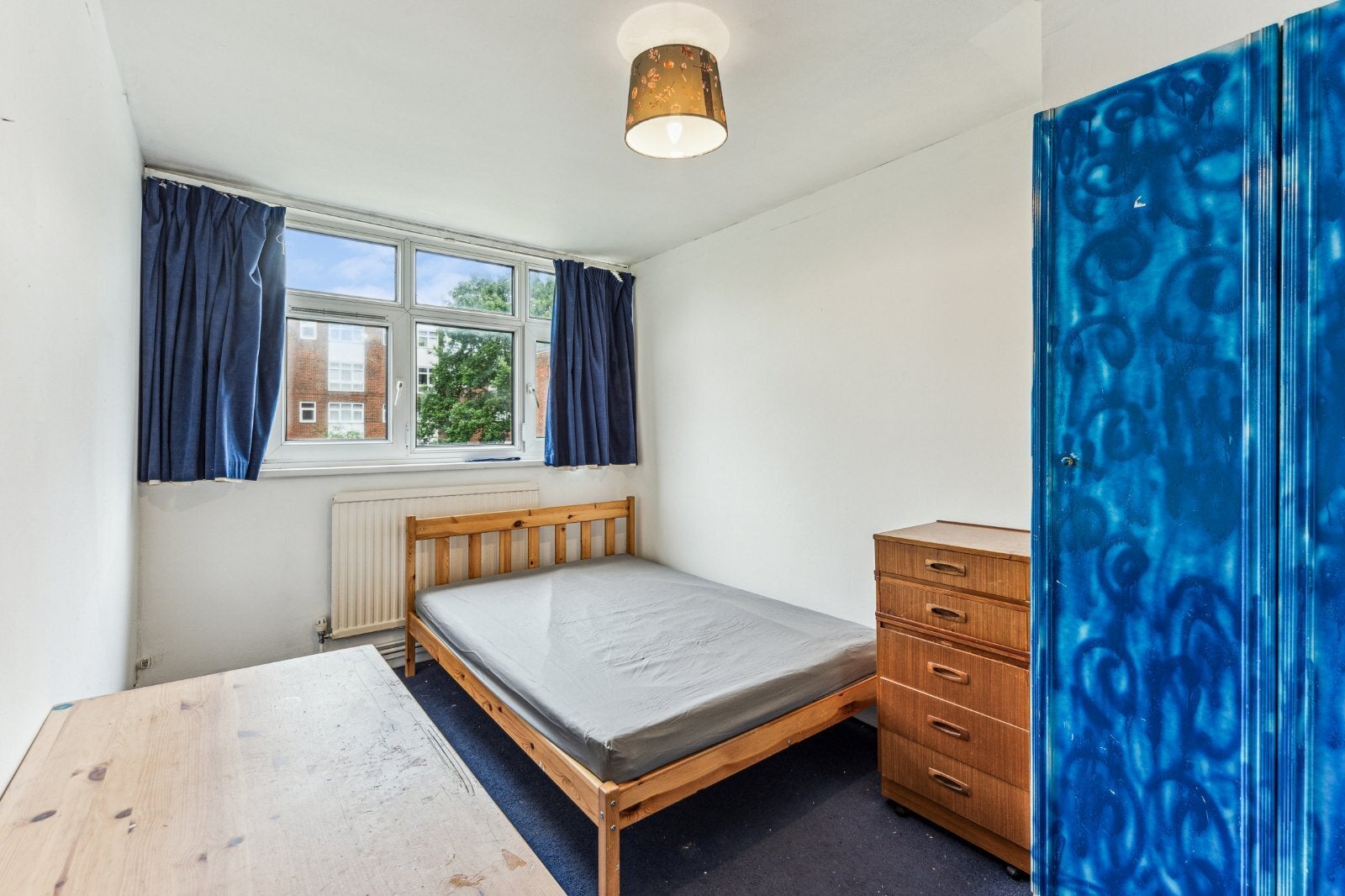 Flat Woking Close in Greater London