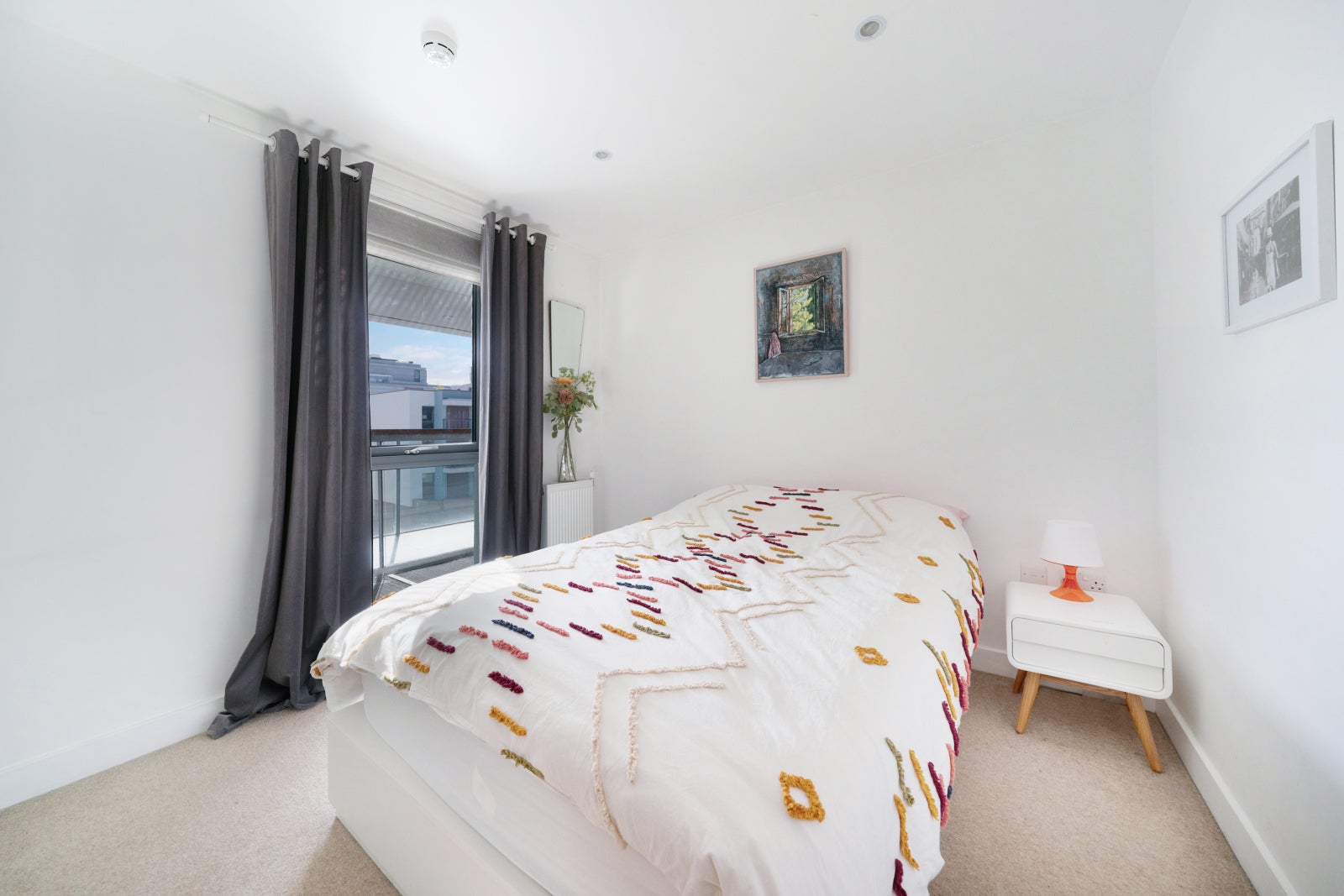 Flat Prebend Street in Greater London
