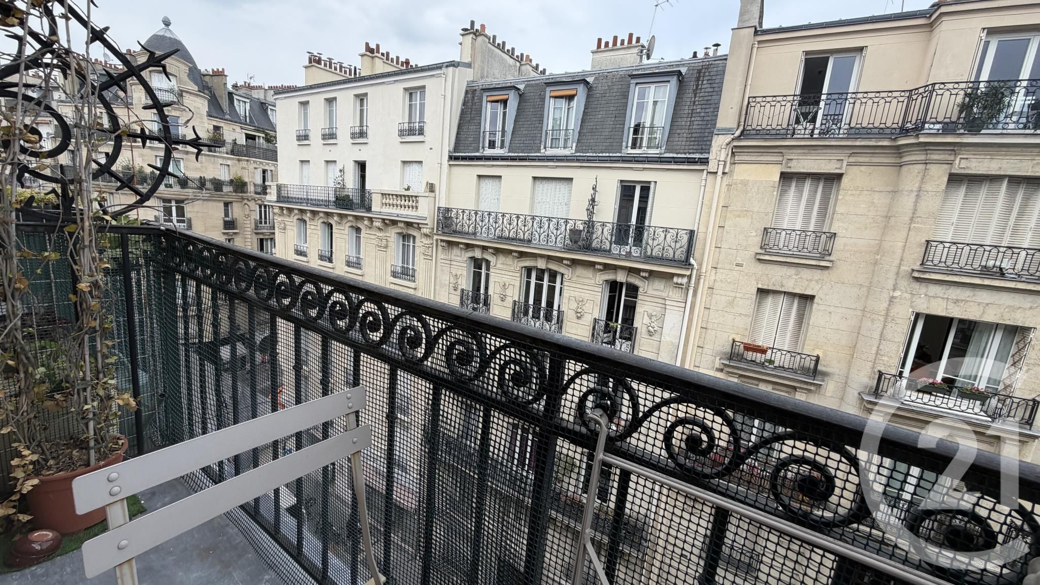 Appartement Rue Eugène Carrière à Paris