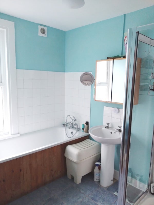 Room Herbert Gardens in Greater London