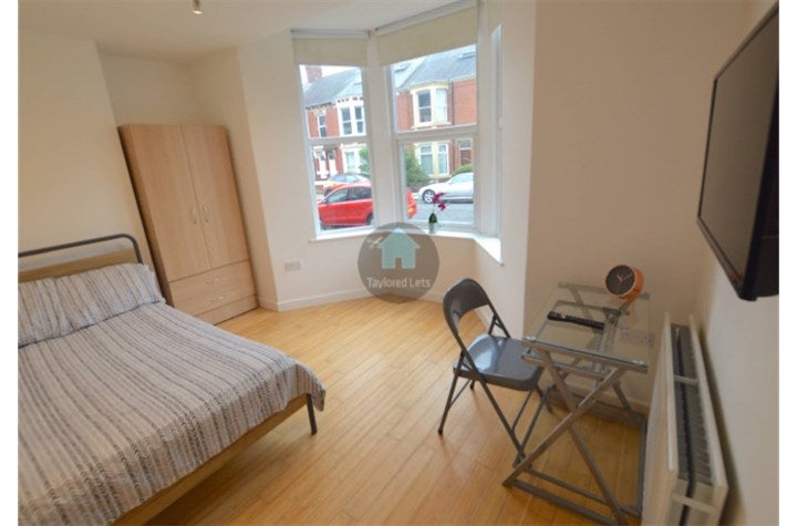 Flat Cartington Terrace in Newcastle upon Tyne