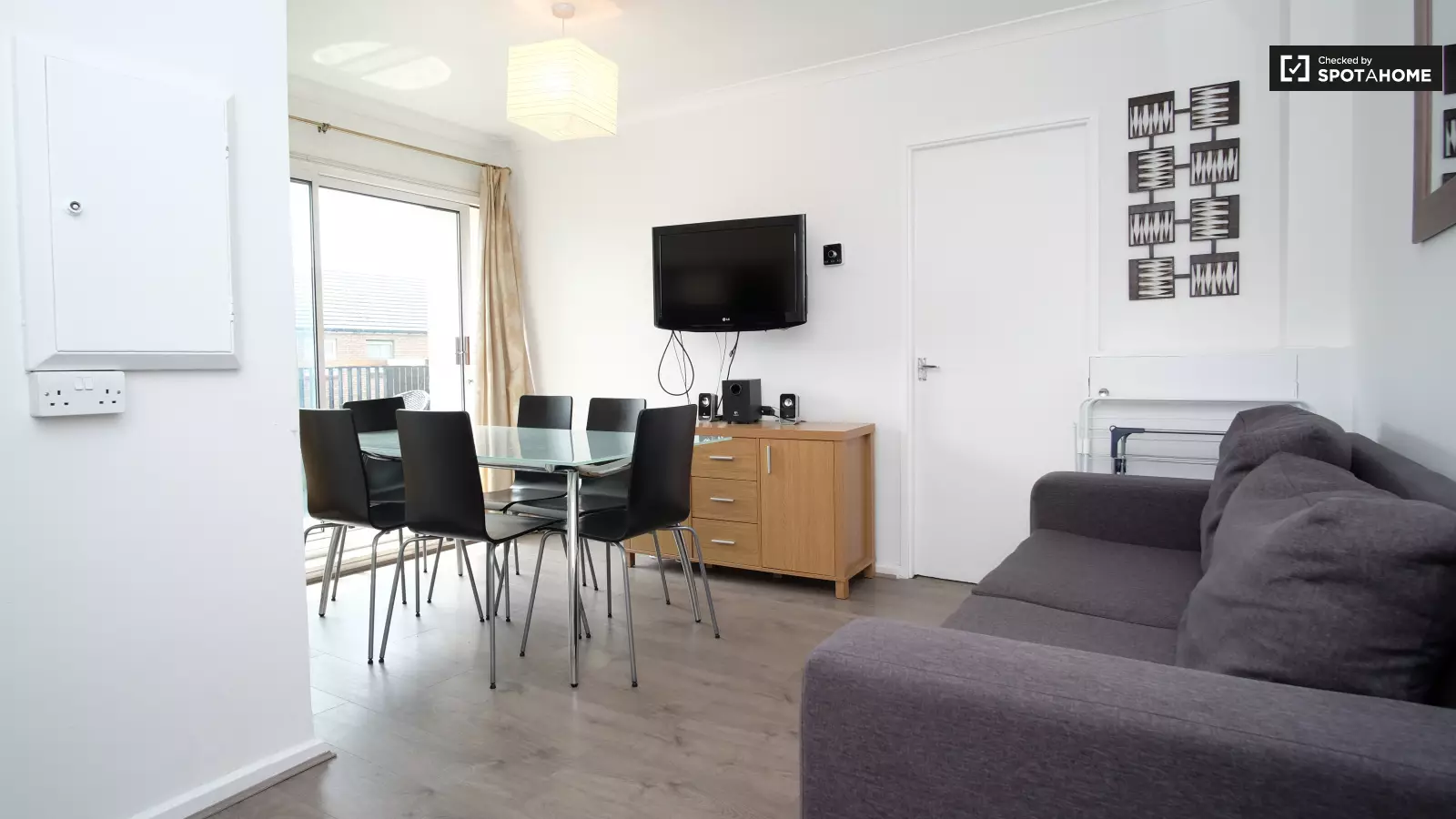 Room Beaumont Square in Greater London