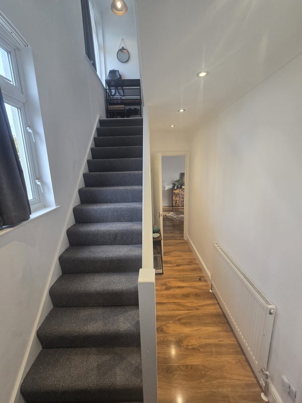 Room Oak Avenue in Greater London
