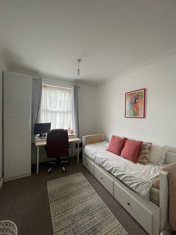 Room Pershore Road in Birmingham