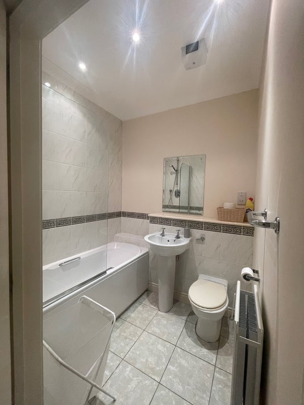 Room Pershore Road in Birmingham