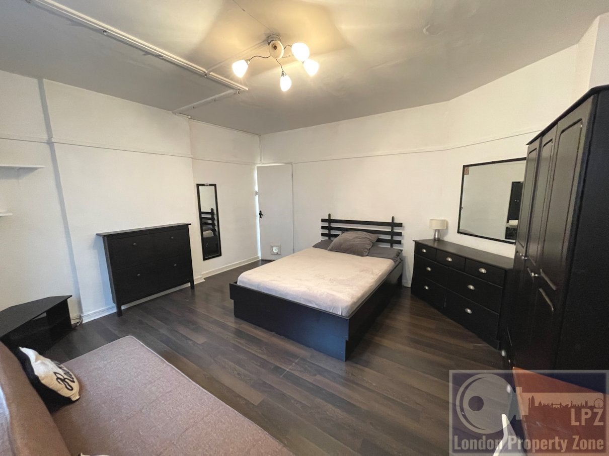 Flat High Holborn in Greater London