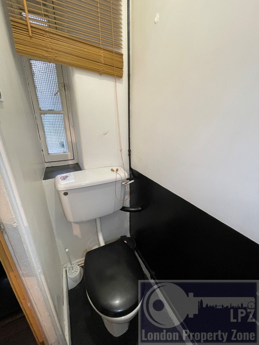 Flat High Holborn in Greater London