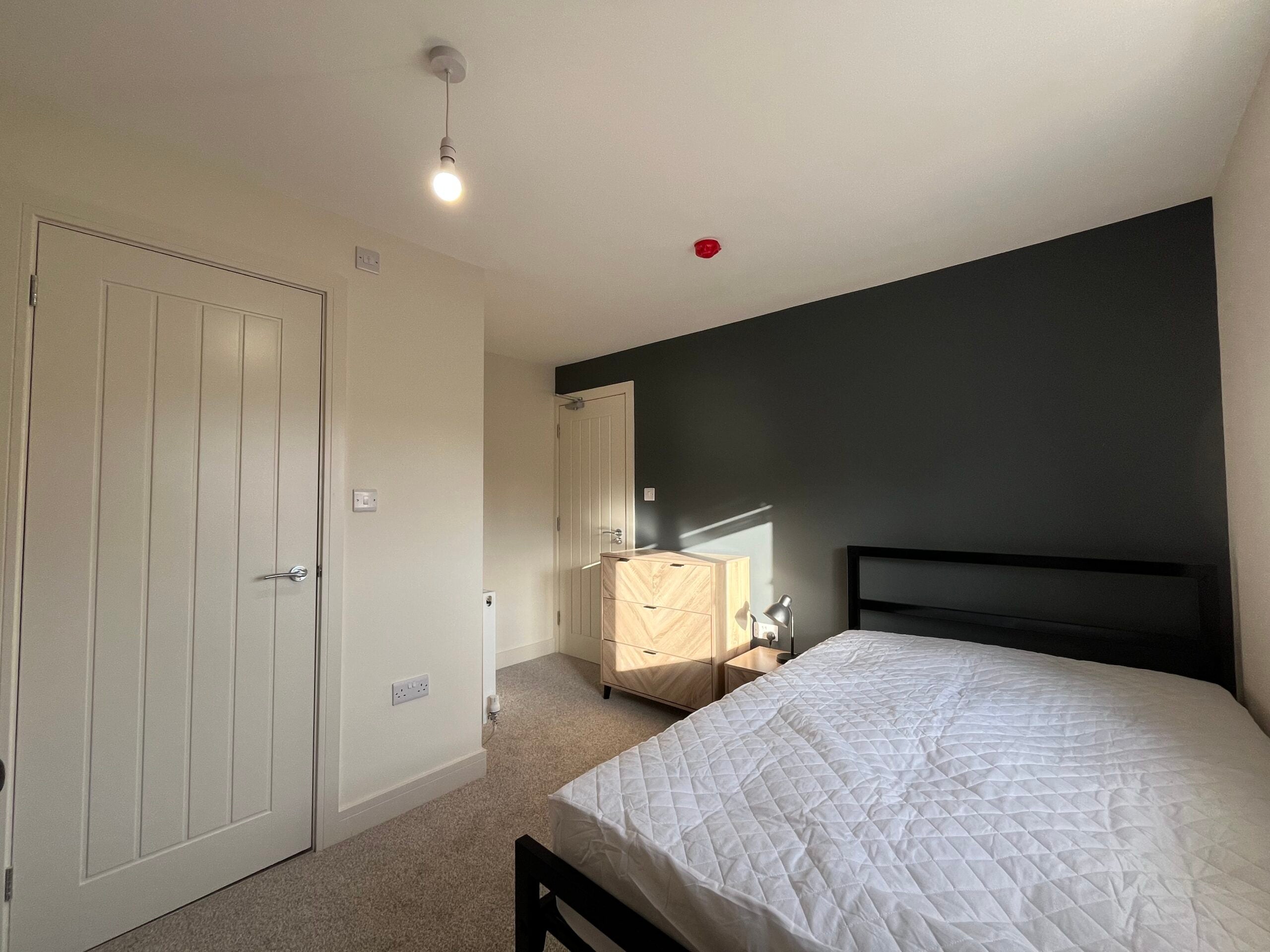 Room Orchard Street in Peterborough