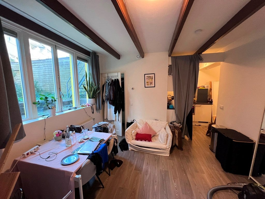 Studio te huur: Oudeweg, Groningen