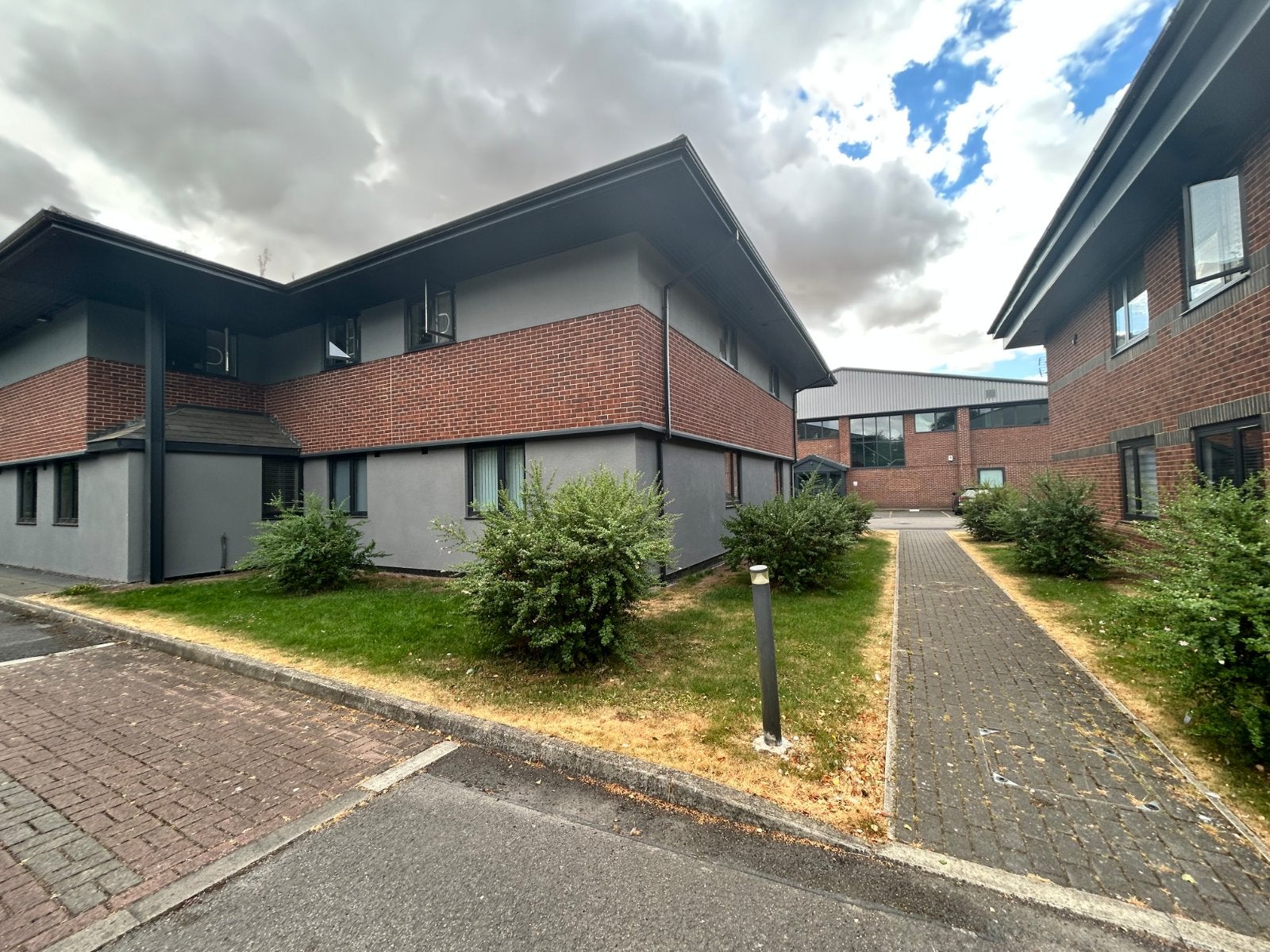 Flat Audby Lane in Leeds