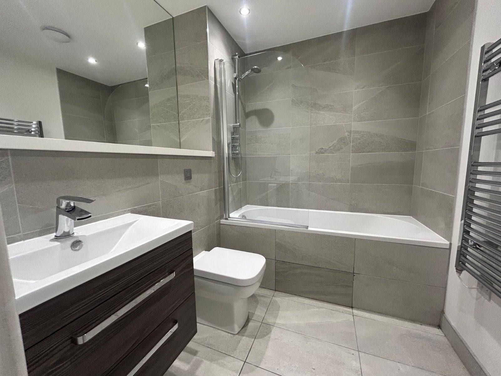 Flat Audby Lane in Leeds