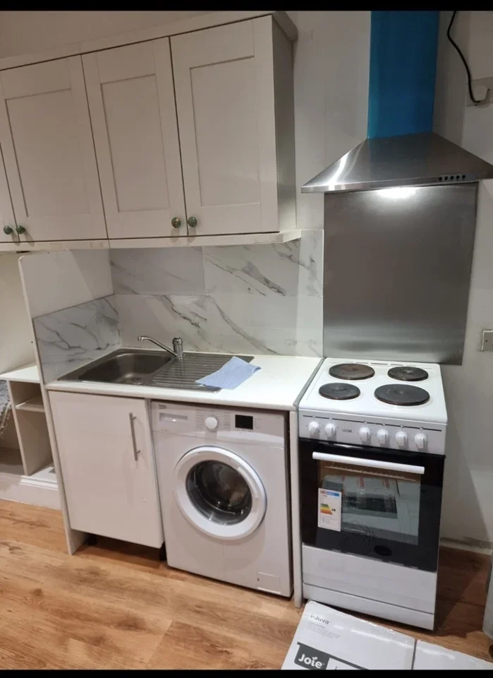 Flat Winchester Road in Greater London