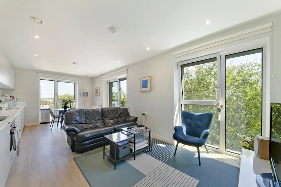 Flat Hale Wharf in Greater London