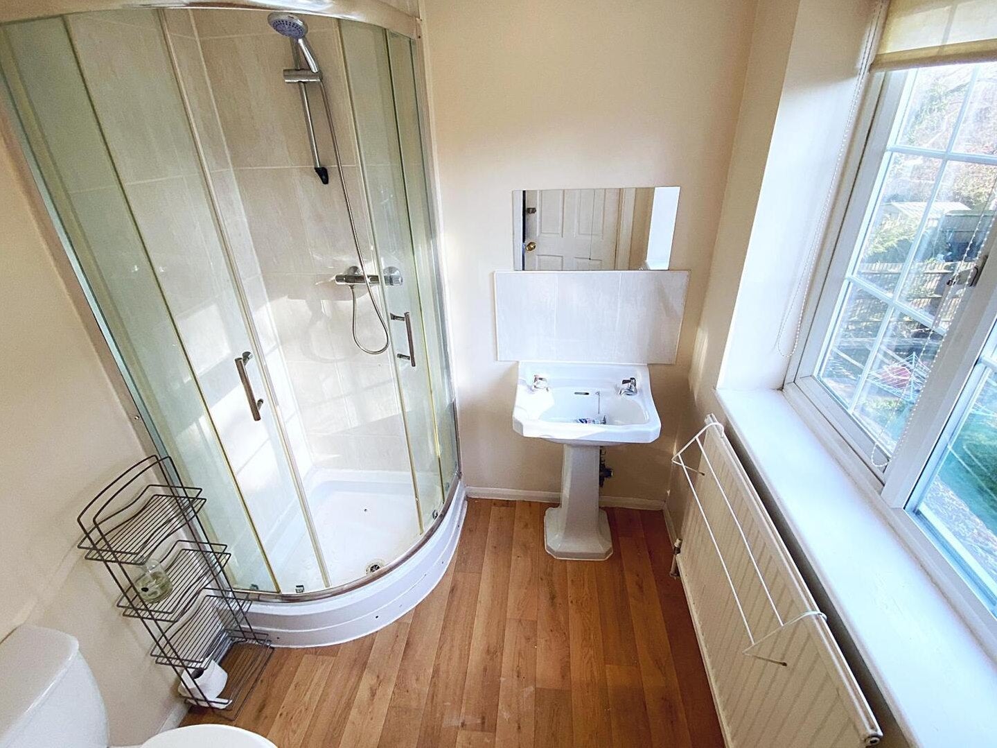 Room Oak Grove Road in Greater London